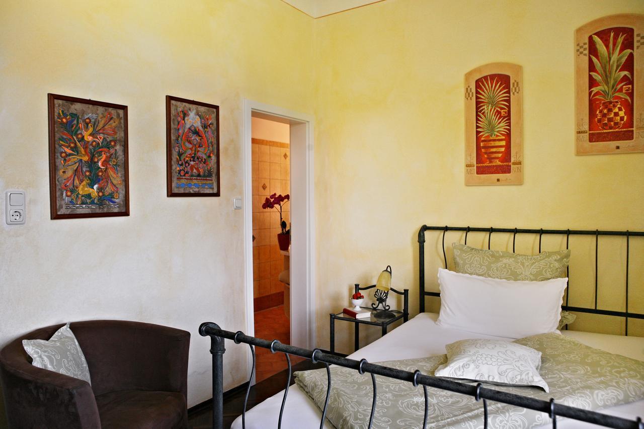 Rhon Waldcafe St. Georg Hotel 3*